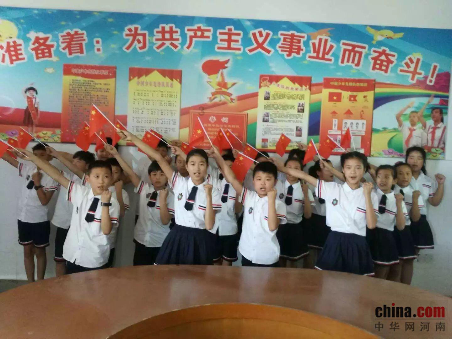 精心“梳妆” 西安浐灞国际港提前进入“春节模式”